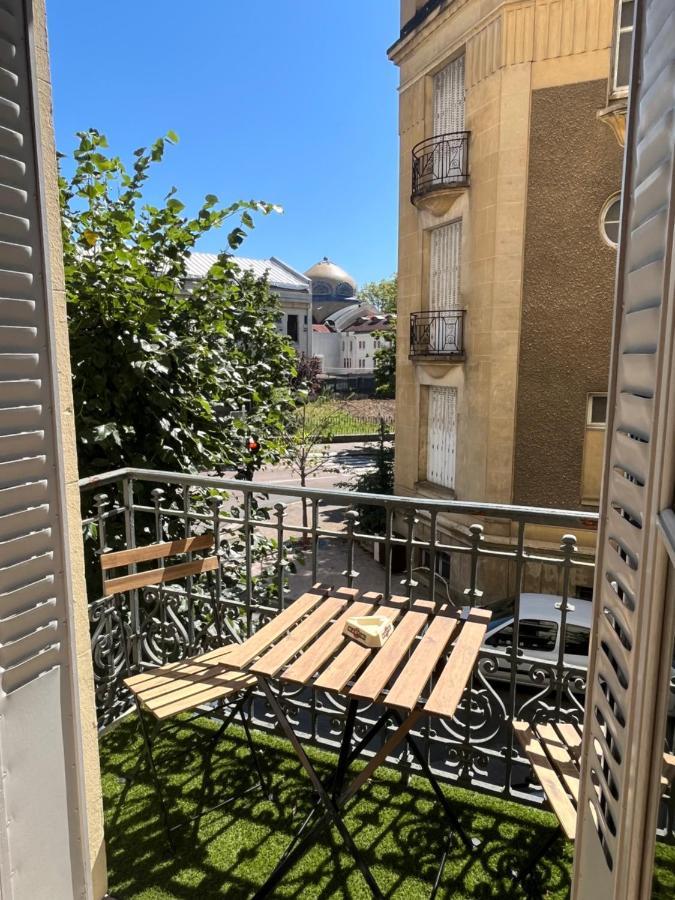 Appartement Calme Avec Balcons & Vue Sur Thermes Vichy Buitenkant foto